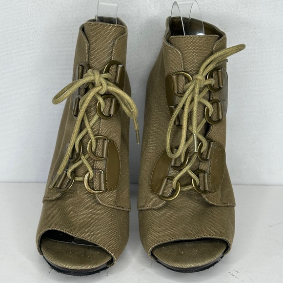 Elle Vaughn Olive Green PeepToe Ankle Booties Canvas Sz 7 - Picture 12 of 12